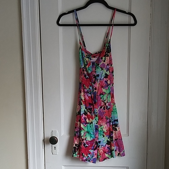 Insight Dresses & Skirts - New! Insight Crossback Button Front Dress